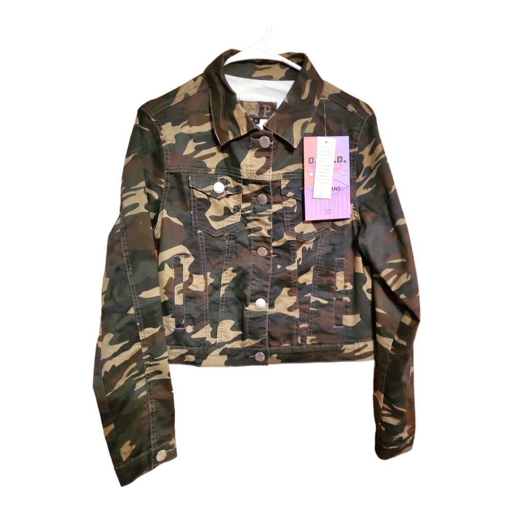 Women's VIP Camouflage Jean Jacket, Size L